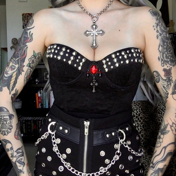 Gothic Bustier - Picture 1 of 4
